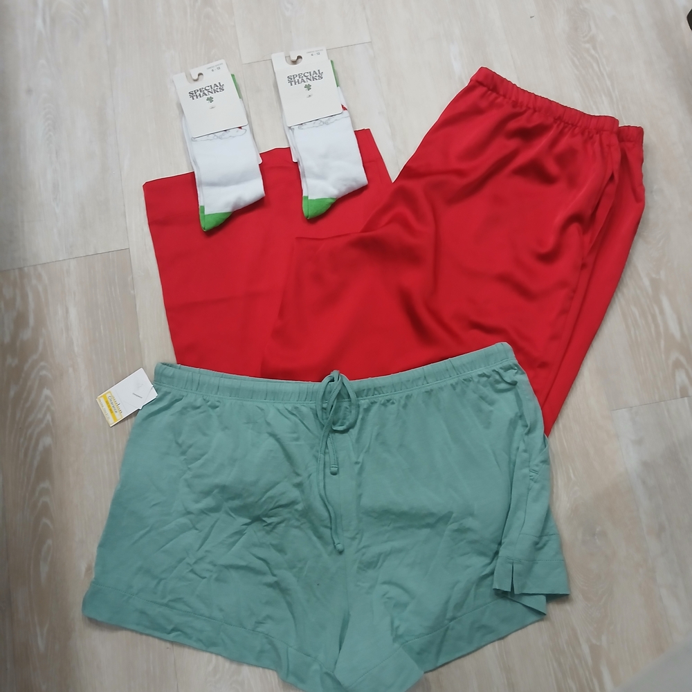 Red and Green Women's Pajama Set